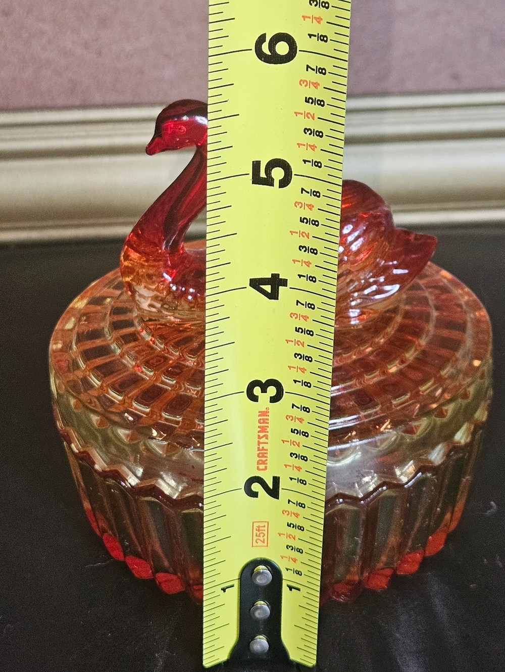 Vintage Jeanette Glass Amberina Powder or Trinket Dish featuring Swan Lid - Picture 12 of 14